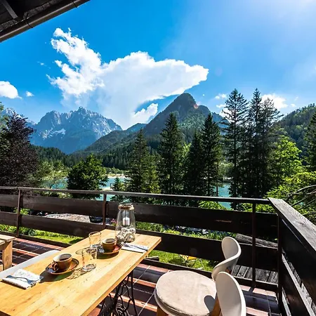 House Moose't Getaway, Hébergement de vacances